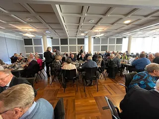 Bornholmerforeningens medlemmer nyder maden